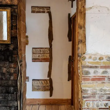 Le Moulin De Chamambard 3*