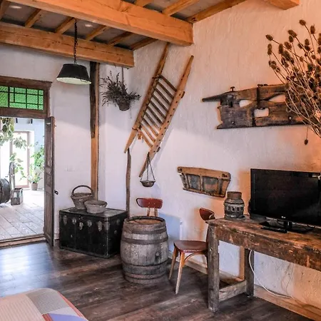 Le Moulin De Chamambard