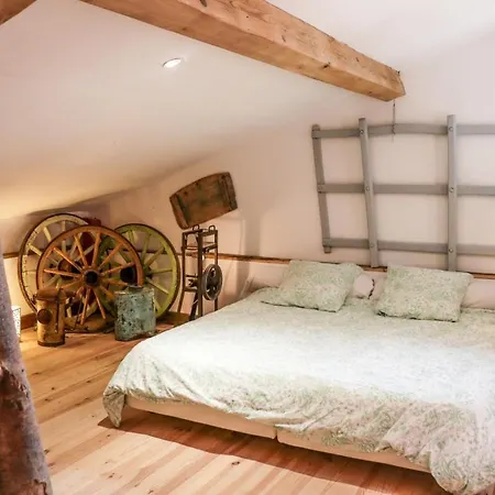 Le Moulin De Chamambard * Saint-Denis-les-Bourg